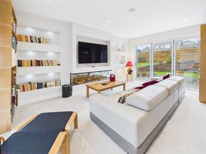 Living Room- click for photo gallery